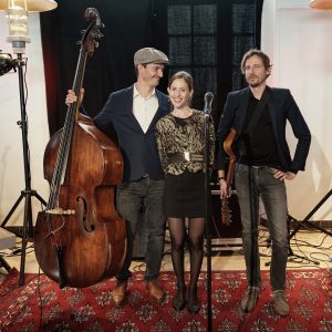Concert de bonjour Sourire, trio de chanson française au festival de Jazz de Nemours